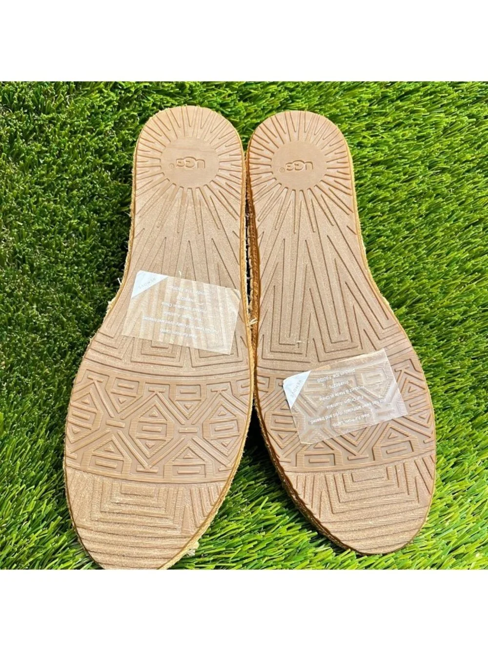 UGG Renada Womens Size 7 Brown Red Casual Classic Outdoor Slip On Flats Shoes